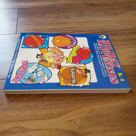 Carson Dellosa K–4 Holiday Happenings - Picture 3 of 3